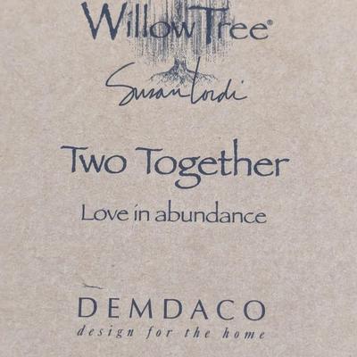 Two Together Love In Abundance Willow Tree Figurine Sculpted Hand-Painted Figure With Box (LR)