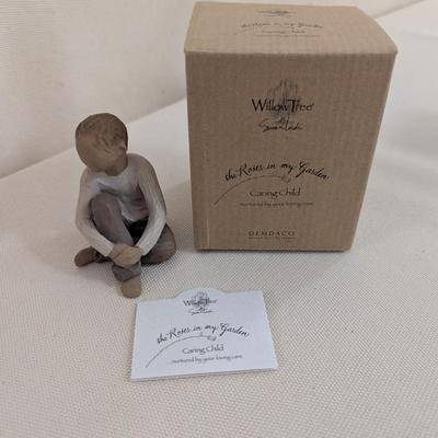 Caring Child Willow Tree Figurine Sculpted Hand-Painted Figure With Box (LR)