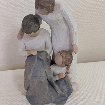 Generations Willow Tree Figurine Sculpted Hand-Painted Figure With Box (LR)