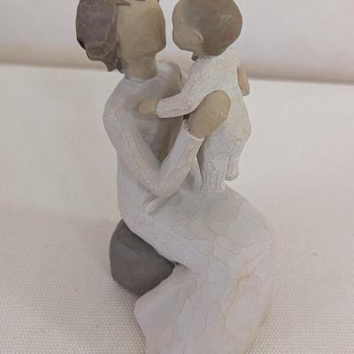 Grandmother Willow Tree Figurine Sculpted Hand-Painted Figure With Box (LR)