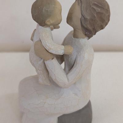 Grandmother Willow Tree Figurine Sculpted Hand-Painted Figure With Box (LR)