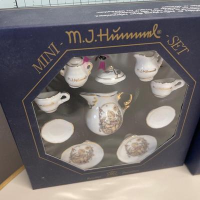 Hummel mini tea sets