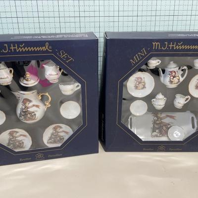 Mini Hummel tea set