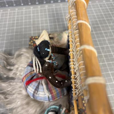 Loomer Doll Weaving the Rung