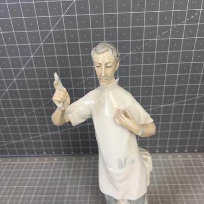 LLADRO Dentist No 4762 Retired