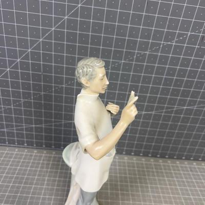 LLADRO Dentist No 4762 Retired