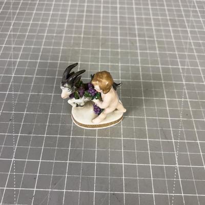 Cherub with a Goat MEISSEN 