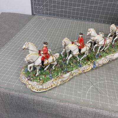 LUIGI FABRIS PORCELAIN HORSE AND CARRIAGE