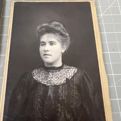 Lot of 4 ANTIQUE Cabinet Cards 