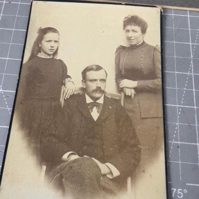 Lot of 4 ANTIQUE Cabinet Cards 