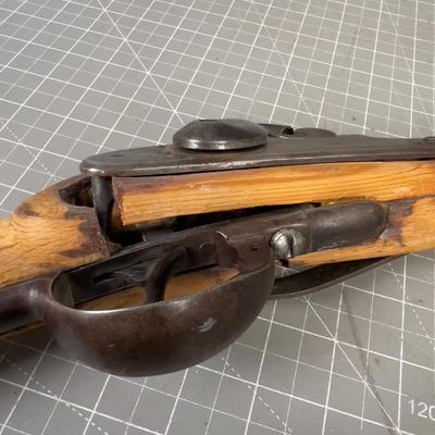 Antique Fint Lock Riffle / Shot Gun WALL HANGER 