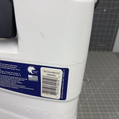 Lost Creek 20 Quart Cooler 