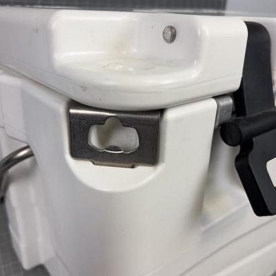 Lost Creek 20 Quart Cooler 