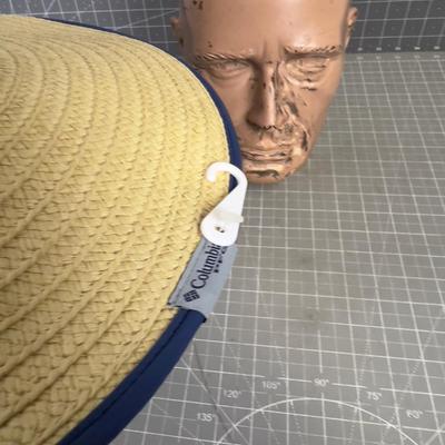 Columbia Sun Hat NEW 