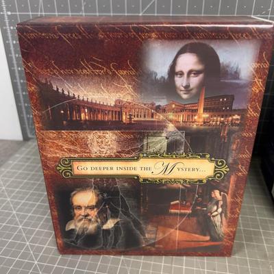 5 Dan Brown Hard Back includes Box Set