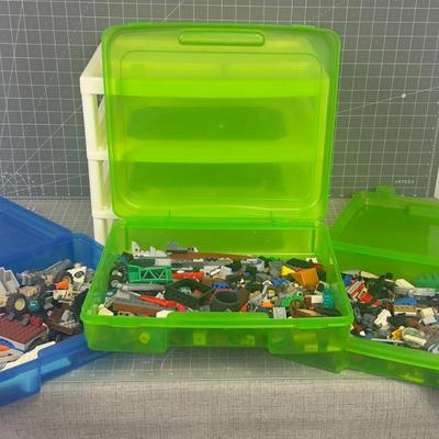 SWEET DEAL!! Storage Bins full of Loose LEGO Bricks and such