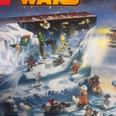Star Wars ADVENT Calendar Empty PLUS Bin of Toys that goes with it. 