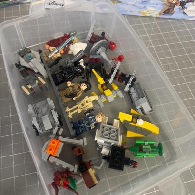 Star Wars ADVENT Calendar Empty PLUS Bin of Toys that goes with it. 