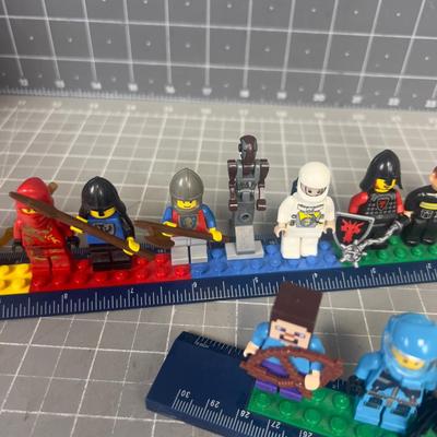 GREAT Collection (20)  of LEGO Minifigures