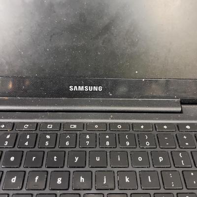 Samsung Lap Top Model XE500C13