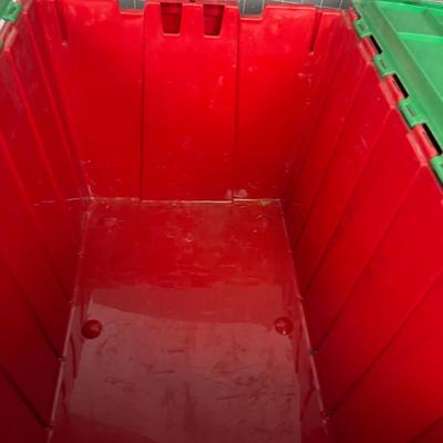 3 Storage Tubs with Lid Attached