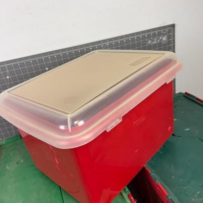 3 Storage Tubs with Lid Attached