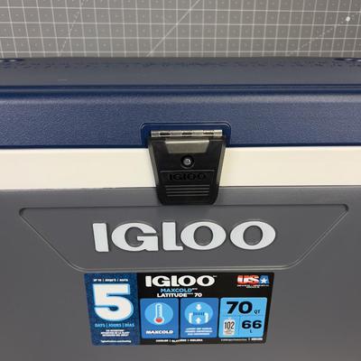 IGLOO 70 Quart Cooler NEW 