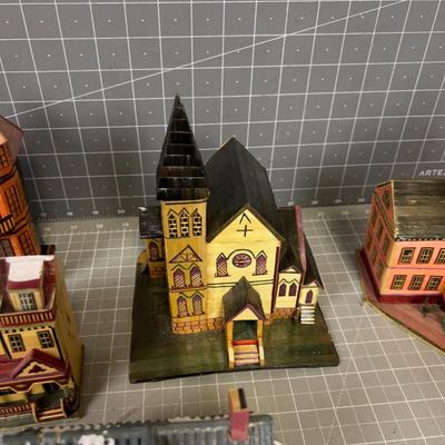 (12) Absolutely Fabulous Hand Painted Detailed Straw like Village