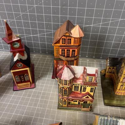 (12) Absolutely Fabulous Hand Painted Detailed Straw like Village
