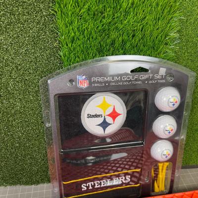Golf Practice Lot: Turf, balls etc.