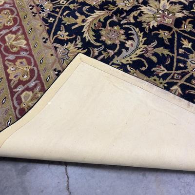 Large Area Rug 8' x 11' Black and Red 