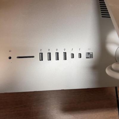 APPLE iMac Desk Top 