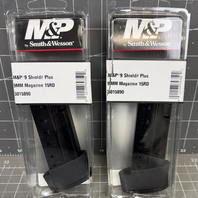 2 M&P Smith & Wesson 9mm Magazines 