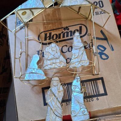 Mother of Pearl Nativity