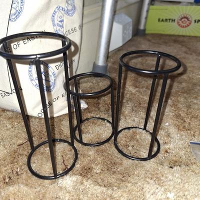 3 pc assorted sizes display stands