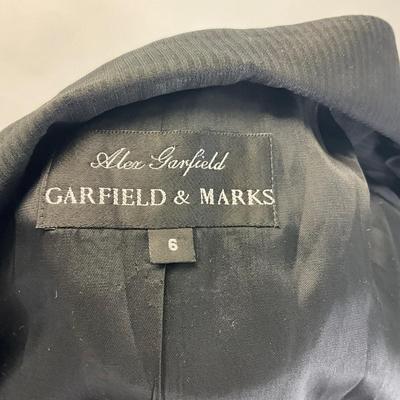 516 GARFIELD MARKS Jacket Suit and MAX MARA Size 6 Pants