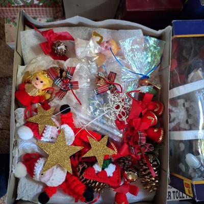 Ornament lot 30+ pcs
