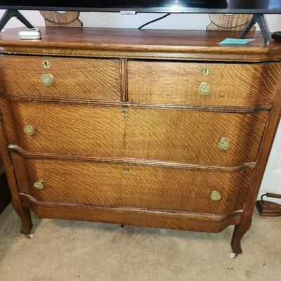 Antique chest of drawers.