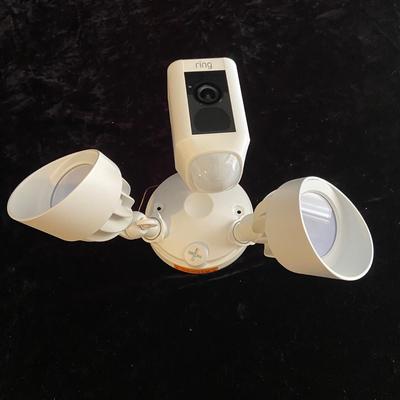 Ring Floodlight Camera (D-BM)