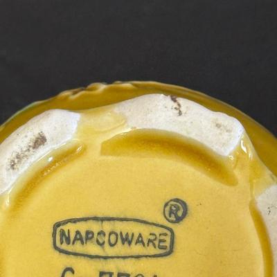 Napco set, placemats and napkin holders, Farmhouse style