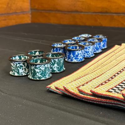 Napco set, placemats and napkin holders, Farmhouse style