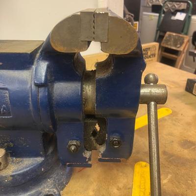 Large Vise (B1-MG)