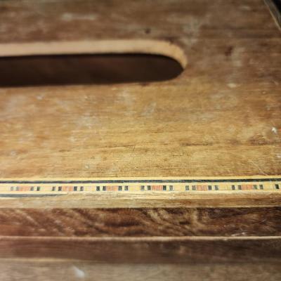 Wooden tissue box.