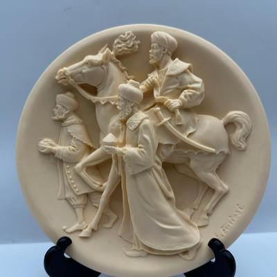 Italian Studio Dante 8" Alabaster 3D Collector Plates w/ Certificate of Authenticity & Box