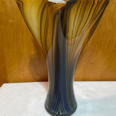 Stunning hand blown glass gold and blue vase