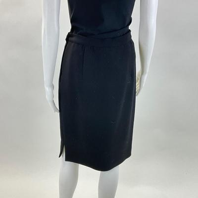 526 VALENTINO Boutique Wool Black Skirt