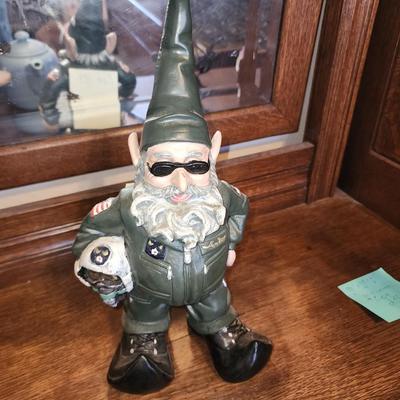 Military gnome