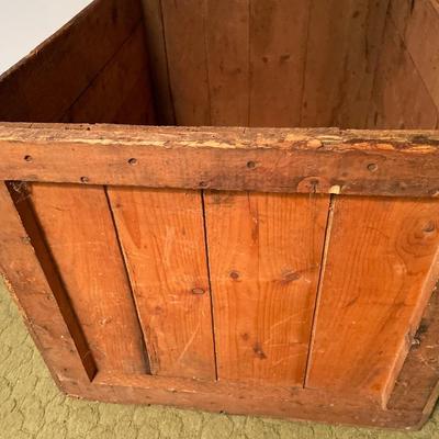 Large Pyrex Corning Glass Works Box