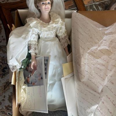 Vintage Princess Diana Bride Doll-Danbury Mint-18”-Original Box