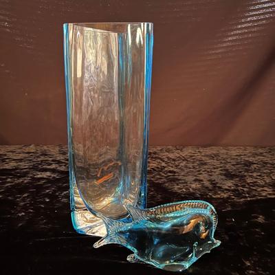 Blue Glass Murano Style Glass Fish Figurine Plus a Vase (D-RG)